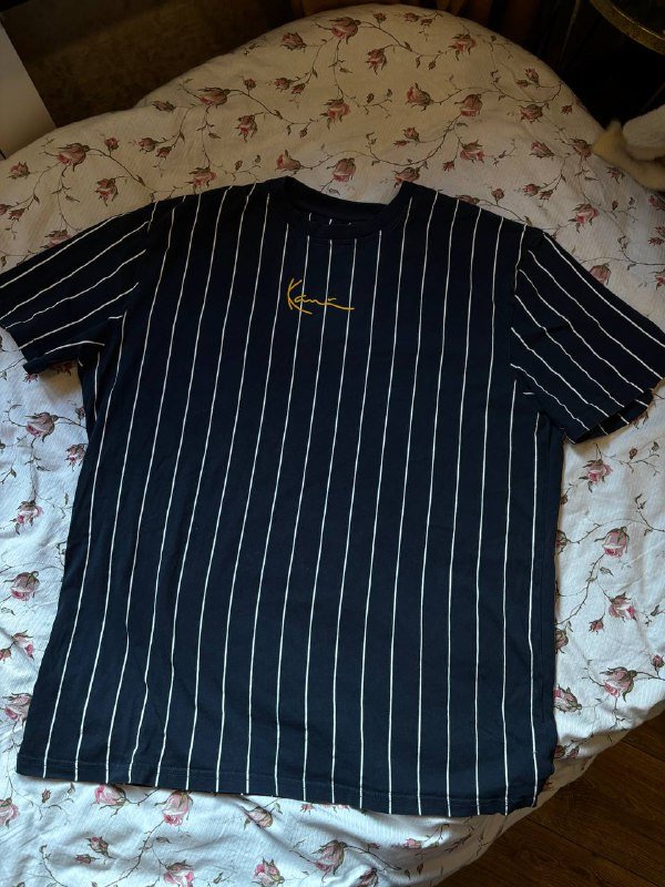 Жилетка Tommy Jeans, Штаны Dickies, Шорты Gap, Спортивки Gap, Футболка Karl Kani, Шорты Levis, Худи Undefeated, Штаны H&M, Вельветовые Джинсы Levis Premium 5