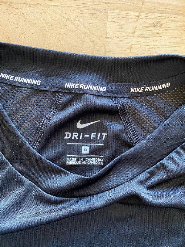 Женская футболка Nike, Футболка Dickies 2