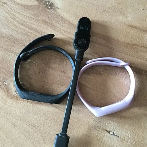 Xiaomi Mi Band 2, ремешки, зарядка