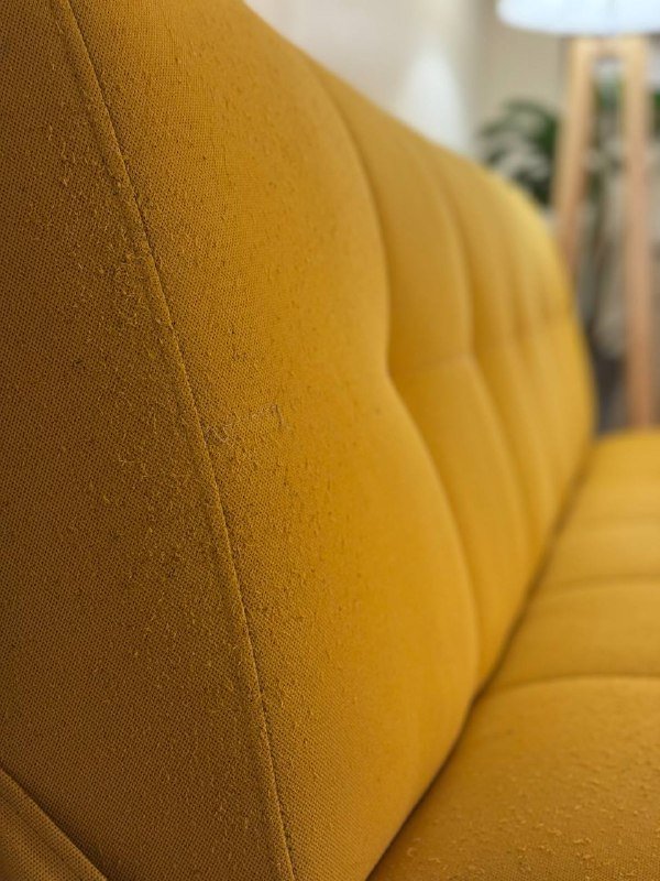 Диван желтый 2