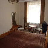 Спальня из дерева, антикварная 1