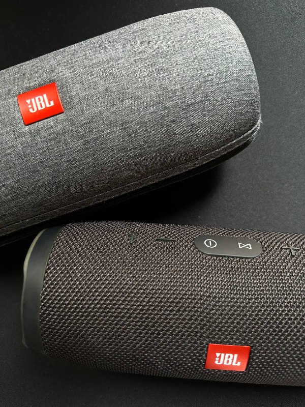 Колонка JBL Charge 3 с оригинальным кейсом