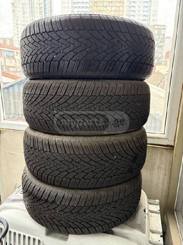 Зимняя резина шины R17 205/50 4шт 3
