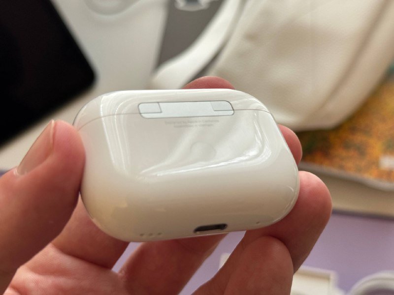 Apple AirPods Pro 2 (USB-C) 2