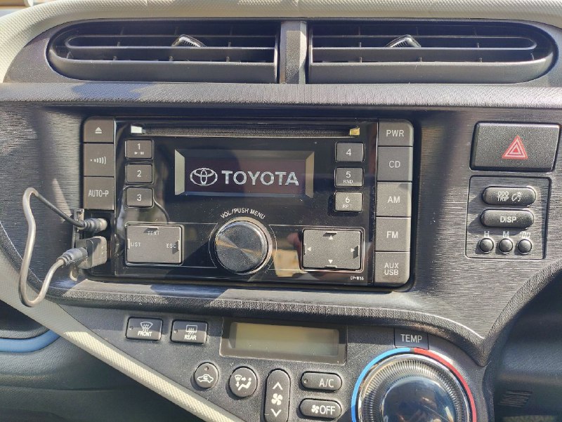 Toyota 2014 автомашина в отличном состоянии 9