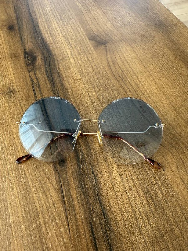 Костюм летний S, Топ белый S, Ночнушка красная S-M, Очки, Туфли, Топ зеленый S-M, Велосипедки S-M, Пижама S-M 5