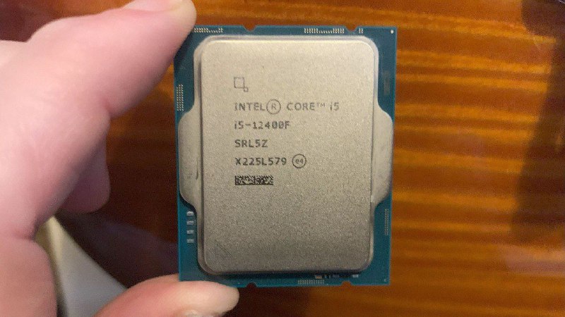 Процессор Intel Core i5-12400F
