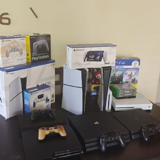 Игровые приставки PlayStation 4