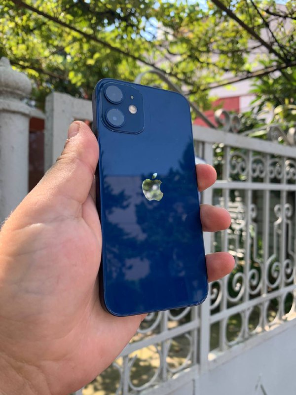 iPhone 14 PRO Max 128GB Graphite, iPhone 13mini 128GB Midnight, iPhone 12mini 64GB Black 3