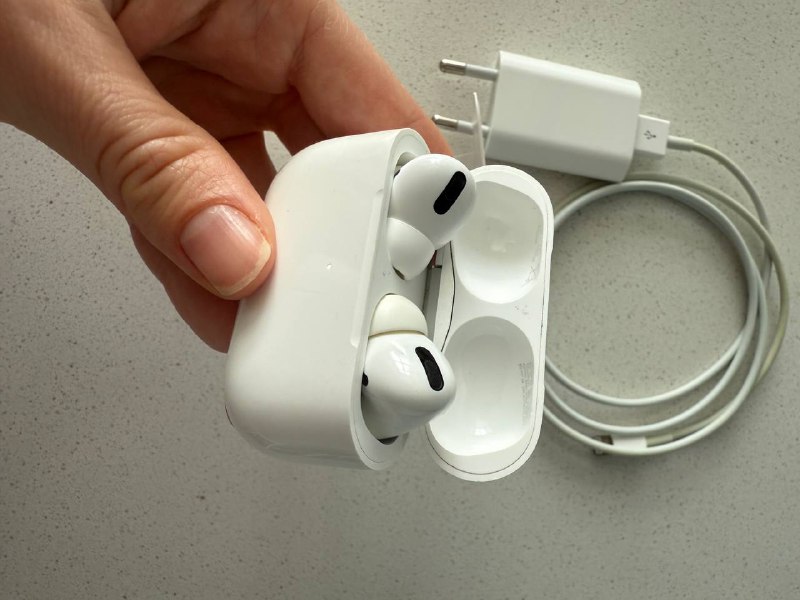 AirPods pro 1 2
