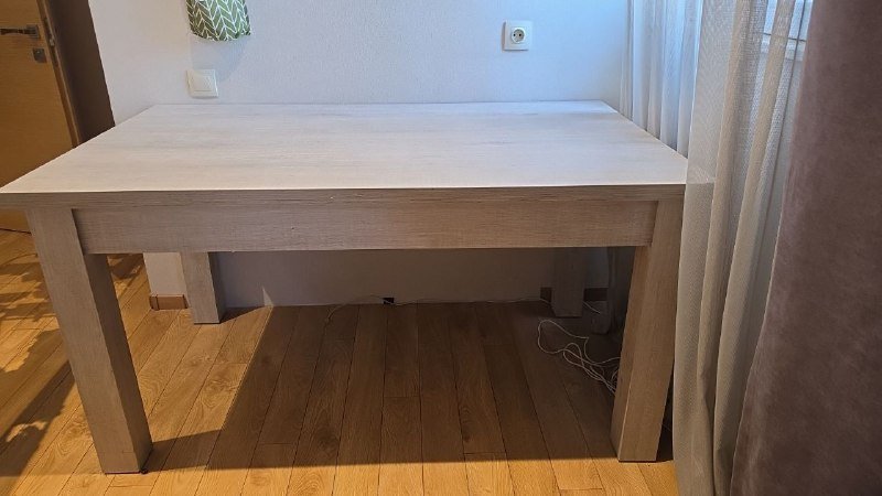 Большой стол