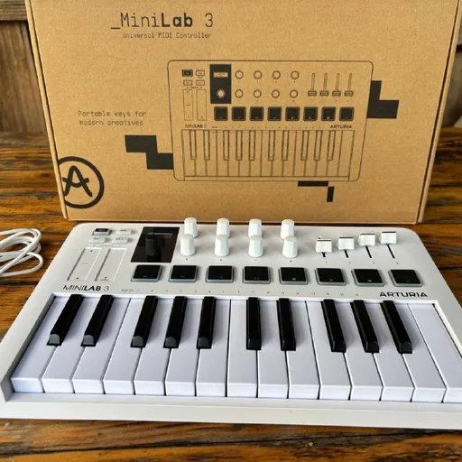 Arturia Minilab 3 MIDI controller