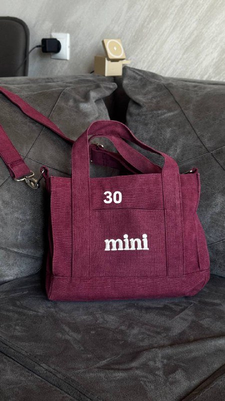 Кроссовки белые 40 размер, туфли коричневые, туфли черные, шлепки 3