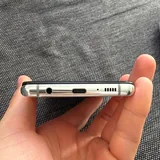 iPhone XS Max, Samsung Galaxy S10+ 9