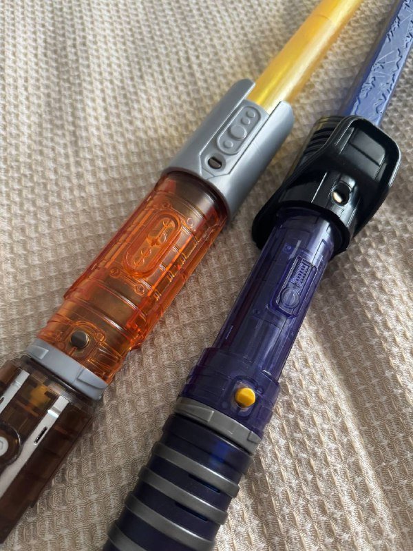 Два меча Star Wars светящиеся с звуками 3