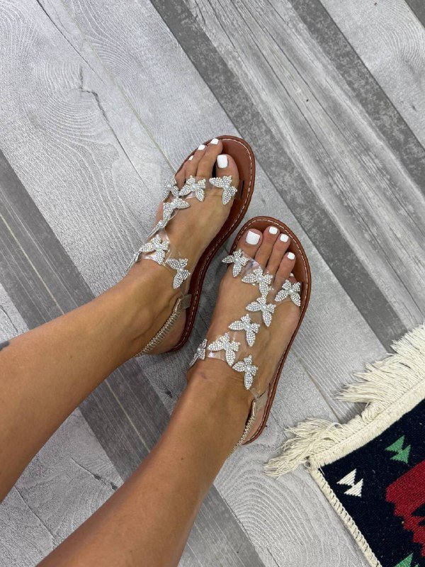 Колонка будильник, наушники, сумка Calvin Klein, кроссовки, босоножки, тумба комод, костюмы для фитнеса 6