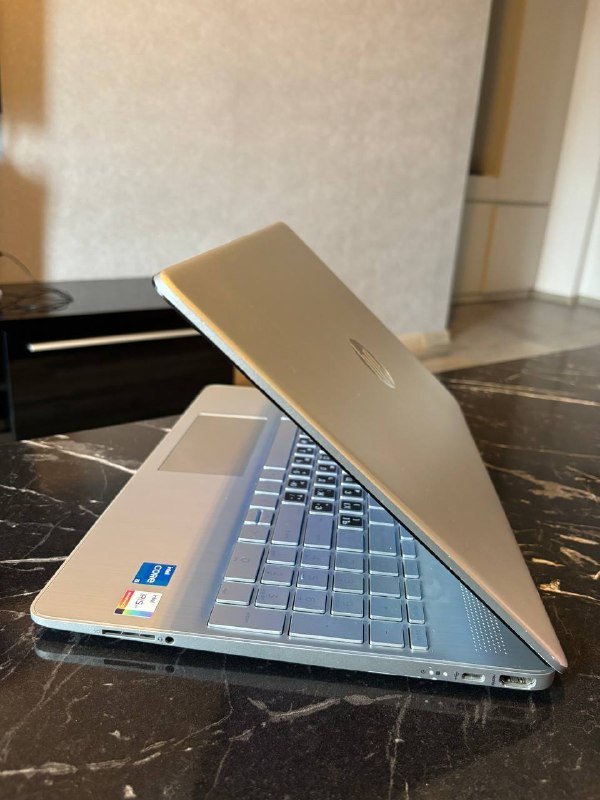 Ноутбук HP 15-dy4013dx 3