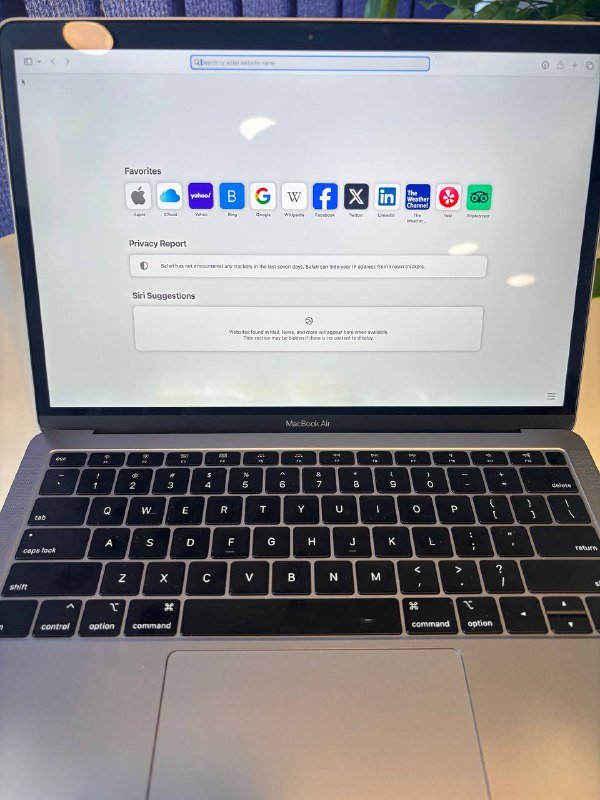 MacBook Air 2019 i5 8/128GB с зарядкой 3