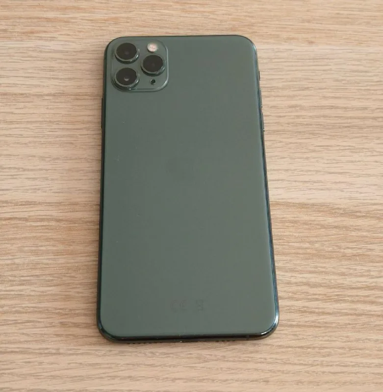 Iphone 11 pro max 256 gb, Apple watch 4 44mm, Apple watch SE 44mm nike 1