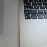 Apple MacBook Air M2 8/256 Gold 6