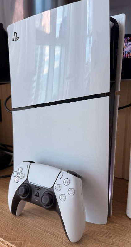 Sony PlayStation PS5 Slim Digital, Xbox Series S