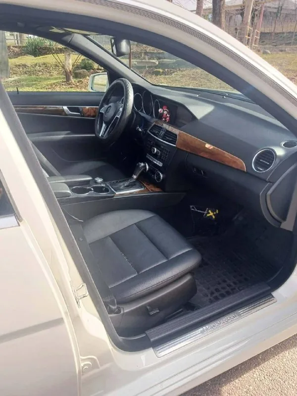 2011 Mercedes C-Class 1.8 Turbo 1