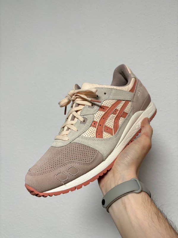 Мужские кроссовки и сумки оригинальные 4