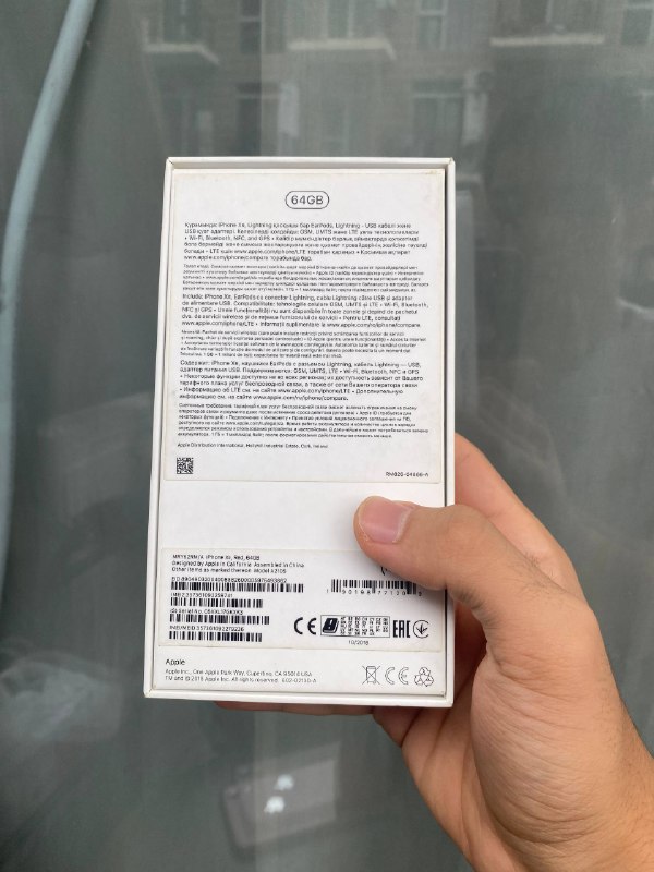 iPhone XR Product Red 64GB 5