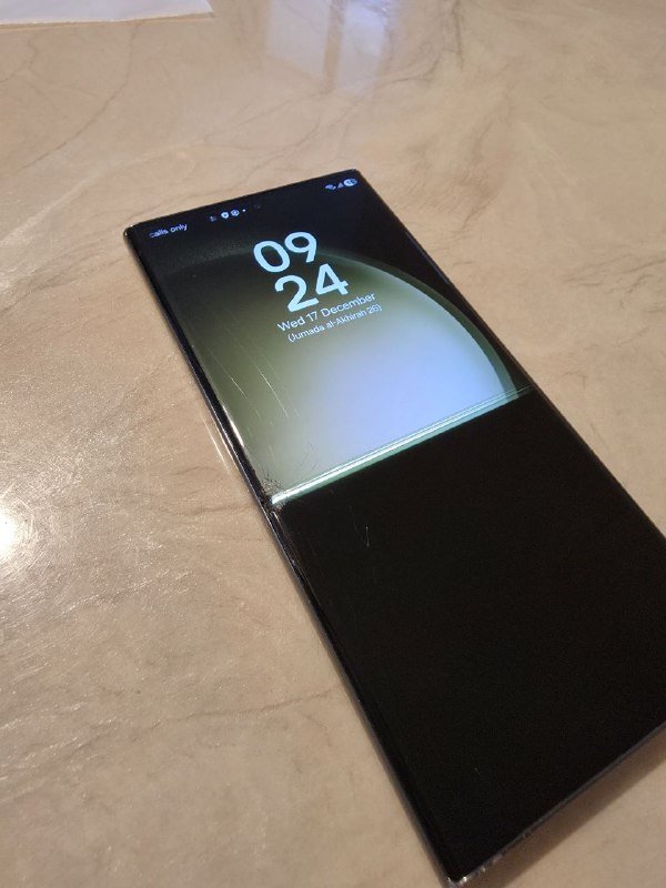 Samsung Galaxy S23 Ultra 12/256 gb поврежден экран 2