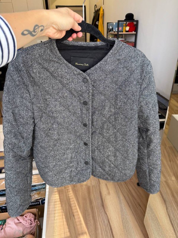 Кроссовки белые, джинсы женские, шапка-ушанка, жакет женский, сапоги зимние, кроссовки беговые 6