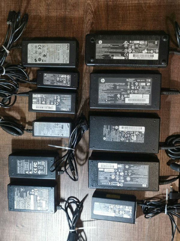 Блоки питания для ноутбуков HP, ACER, адаптеры под мониторы 2