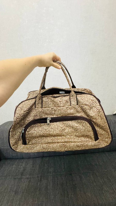 Дорожная сумка на колесиках с ручкой