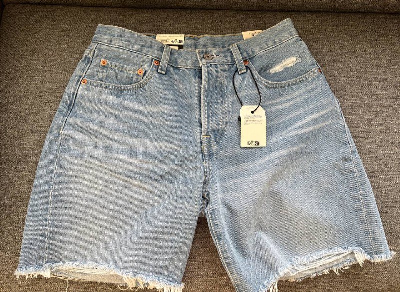 шорты Levi’s 501, атласная блузка Topshop 4