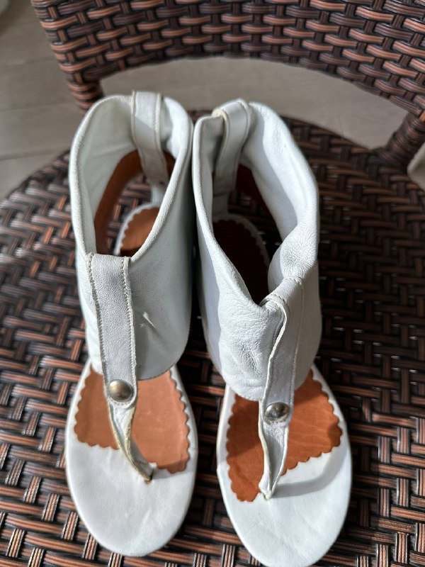 Женские белые кожаные сандалии 37 размер Италия 5