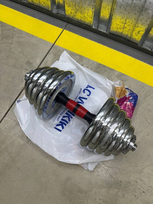 гантеля, гантеля с красным грифом 2