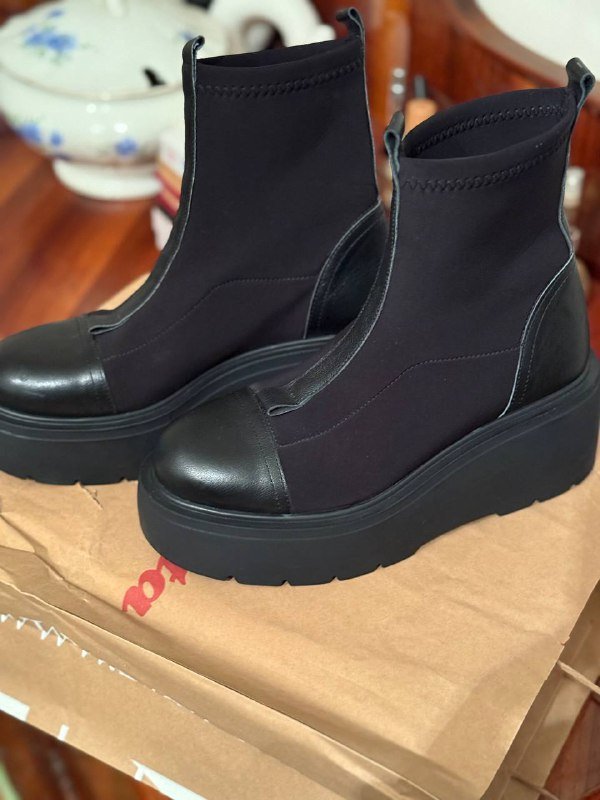 Женские ботинки размер 41 черные 2