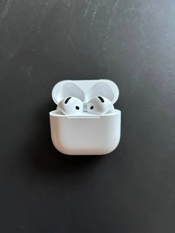 Apple AirPods 4 1