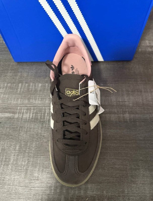 Женские кроссовки Adidas Spezial размер 40,5 3
