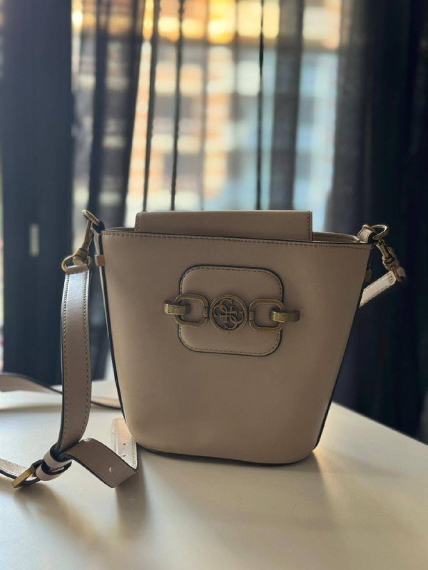 Женские сумки Furla и Guess б/у 7