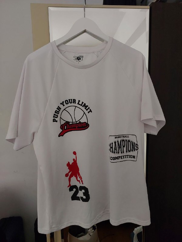 Футболка Nike, Футболка, Футболка Brooklyn Nets, Маска лыжная, Худи Nike, Футболка SMOG, Футболка HUGO, Футболка EMPORIO ARMANI, Футболка ARMANI EXCHANGE, Футболка Air Jordan