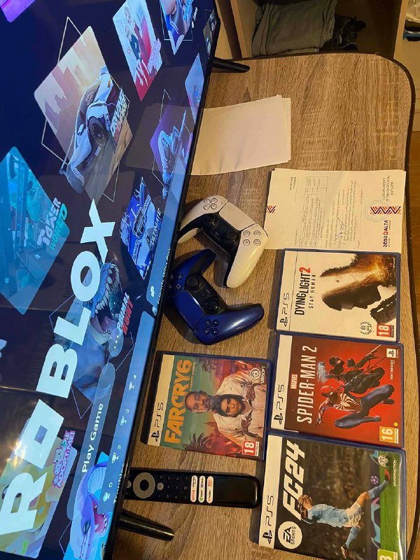 PS5, 2 контроллера, 4 игры, телевизор 3