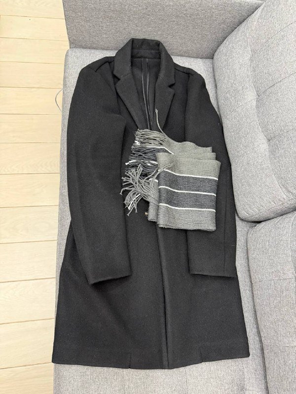 Пальто размер L с шарфом 2