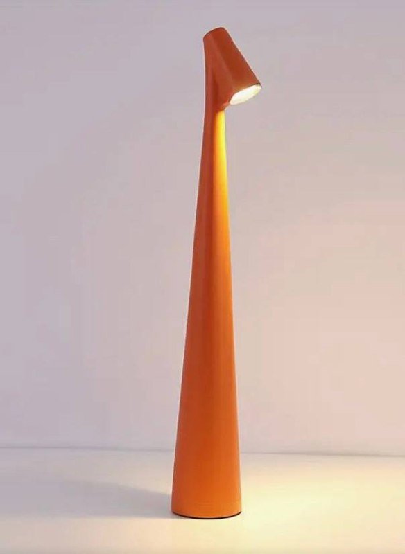 Настольная лампа с регулируемым светом USB