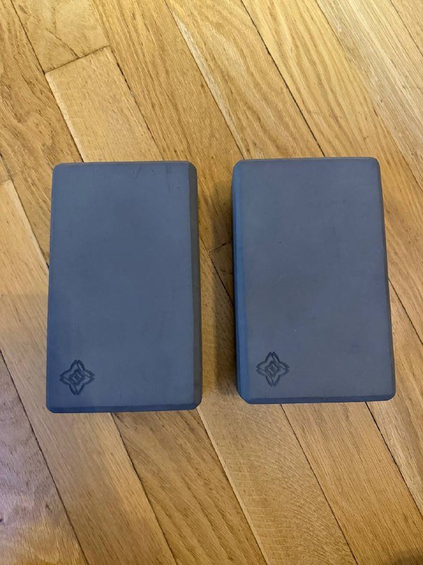 ваза, массажный ролл, мешок для стирки, елочки, гантели, йога кубики, настольные игры, аппликатор Кузнецова 6