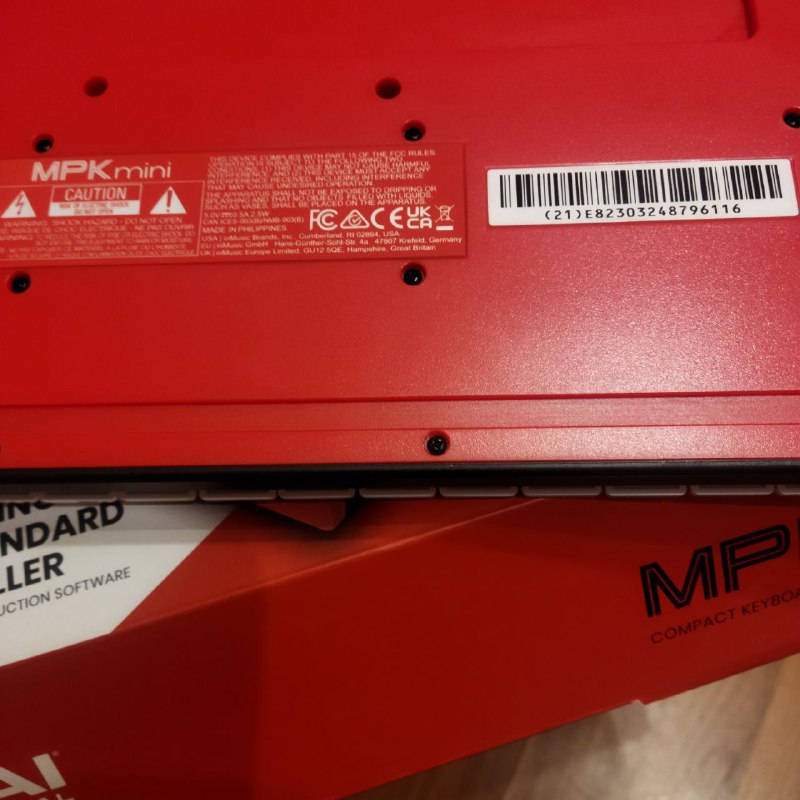 Контроллер MIDI Akai MPK mini 5