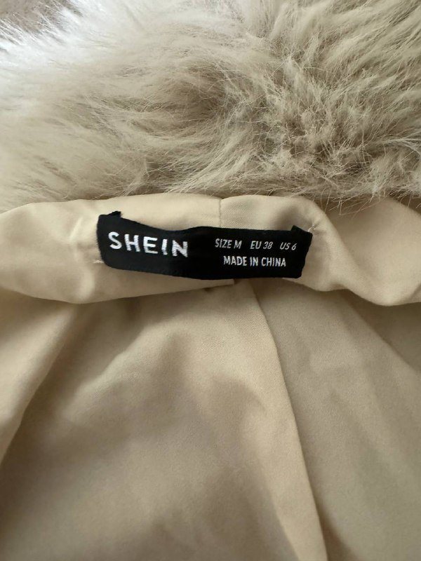 Женское искусственное меховое пальто кремовое размер М 4