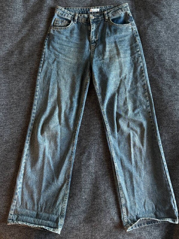 Мерный стакан, овощечистка, венчик, терка, нож, форма, кофта, рубашка, джинсы, железо, витамин Д, санитайзер, румяна 5