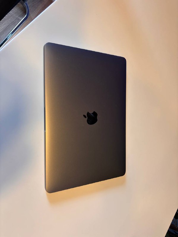 MacBook Pro 2019 i7 16/500ГБ 3