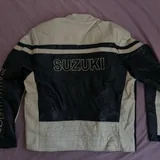 Винтажная кожаная куртка Suzuki 2