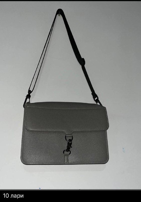 Кроссовки, джинсы, сумки 3